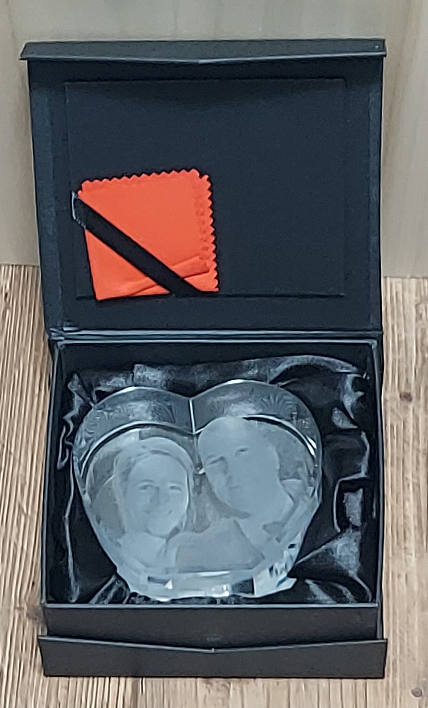 custom laser engraved 3d crystal heart shaped keepsake