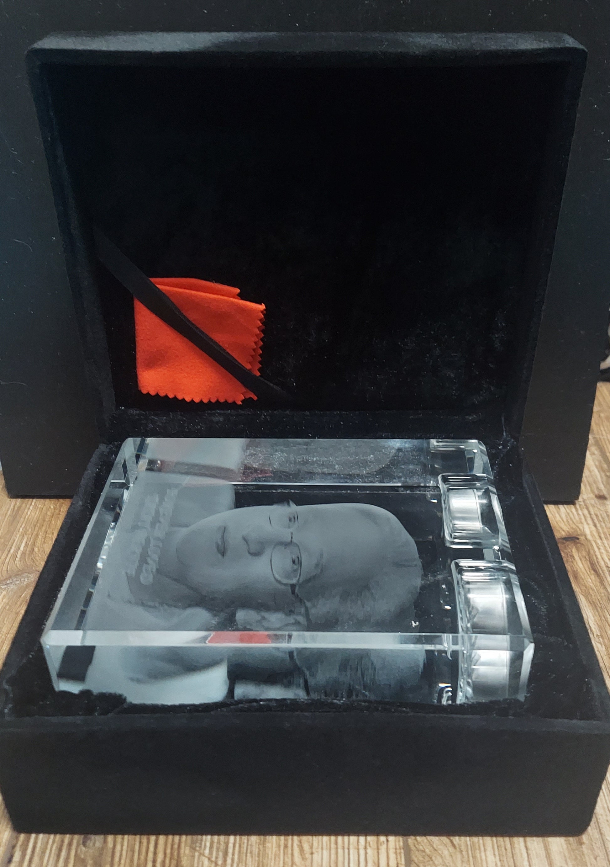 custom laser engraved 3d crystal urn candle holder 