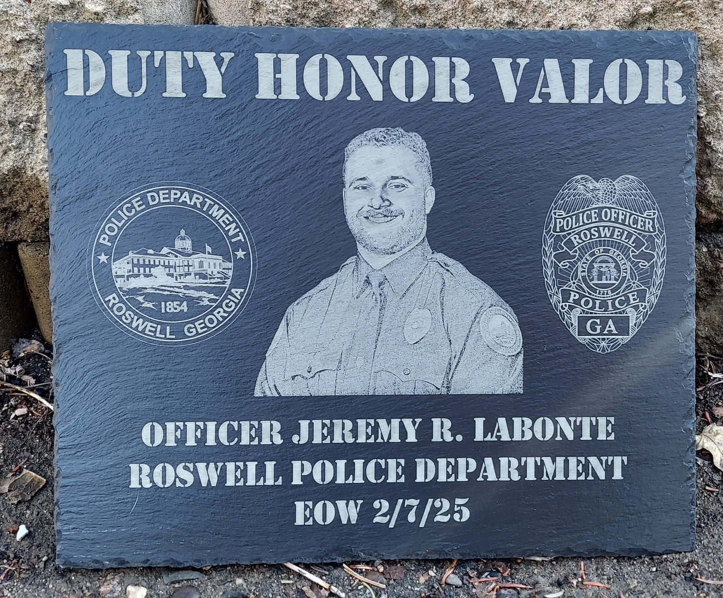 engraved police officer memorial plaque officer jeremy labonte roswell police department 