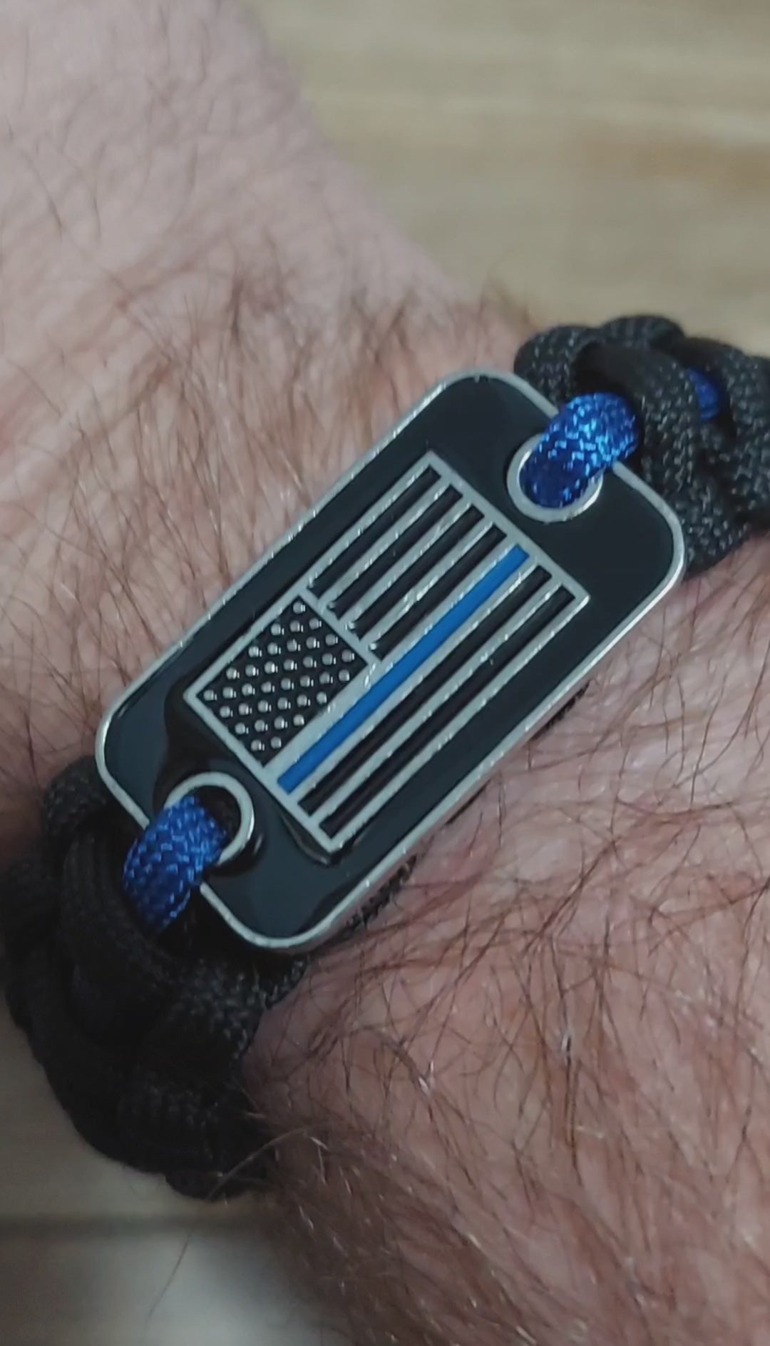 blue line police paracord bracelet