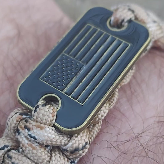 camouflage paracord bracelet
